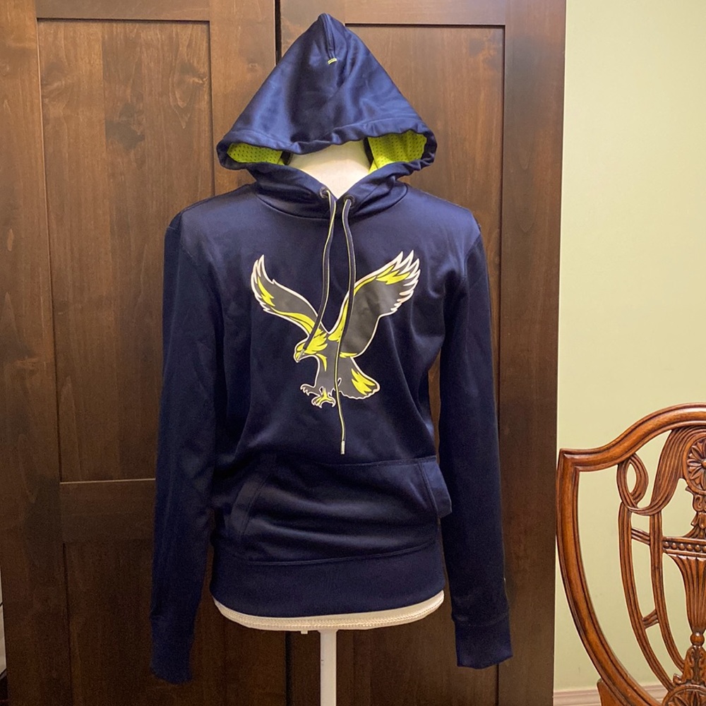 American Eagle navy pull over